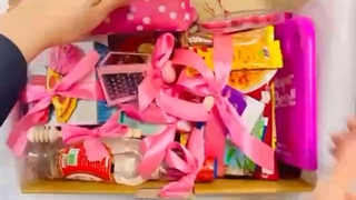 اشان باکس یک جعبه پر از کادو و اشانتیون رایگان