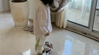 کوچولو های اسکوتر سوار