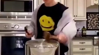 این منو بست فرندمیم که زمان مطالعه مدرسه مثلا میخواستیم درس بخونیم XDD