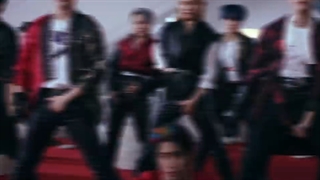 موزیک ویدیو back door از گروه استری کیدز