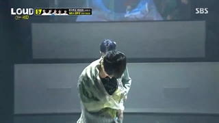 اجرای کارآموزای جی وای پی در برنامه loud با آهنگ peek a boo از red velvet