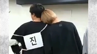 دقت کرده بودی مکنه لاین همیشه رو جین ولو میشن ؟