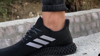 کتانی آدیداس سه بعدی