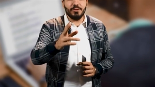 گوینده پادکست و کتاب صوتی