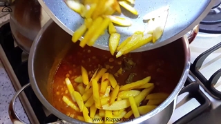 خورشت به آلو به سبک ریزپز