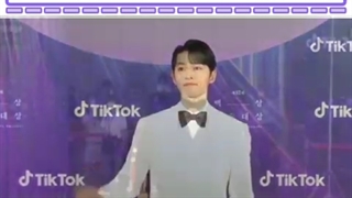 بعععله آخرین ویدئو جشنواره ی بکسانگ هستش که اوپاهامون حضور دارن :)) کسی خبر داره اونوو هم رفته تا حالا یه نوچ؟ :)