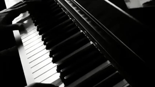 پیانو زدن اونوو