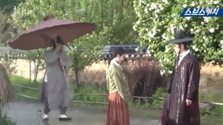 پشت صحنه قسمت هشتم سریال عاشقان آسمان سرخ با زیرنویس