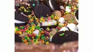 یکی بگه مگه من مرض دارم صبح این و نگاه میکنم گشنه ام شددد