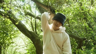 موزیک ویدئوی FAME جی بی + زیرنویس فارسی آنلاین