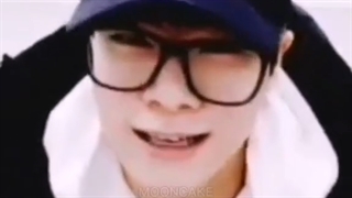 مونبین آسترو از کودکی تا الان (اخییییی چقدر کیوت بوده صداشم از کوچیکی خوب بوده)