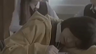 - به نظرم اینکه سرت تو کار خودت باشه خیلی سکسیه