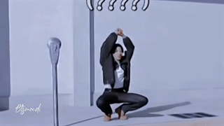 گلدن مکنه جونگ کوکی XD