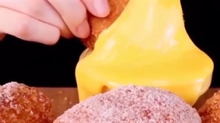 اسمرفود/کوتاه/خوردن توپک پنیری