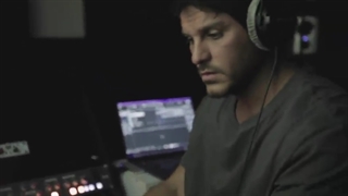 آهنگ جدید آرمین زارعی بنام بزن یه زنگ | آرمین 2AFM بزن یه زنگ