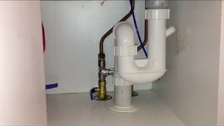 تعویض فیلتر کارکرده دستگاه تصفیه آب