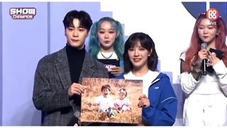 Astro show champion دیشب با حضور خواهر مونبین مون سوا و گروهشون تبریک به خاطره دبیو گروه بیلییی