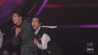 AMA ARTIST OF THE YEAR P.2