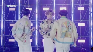 اجرای آهنگ Permission to Dance توسط بی تی اس در مراسم WIB Indonesia Kpop Awards 2021