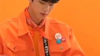 واقعا گاهی اوقات جین و درک نمیکنم ¡