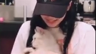 لیسا و گربش، تقدیمی برای آجی ستایش و آجی زهرام