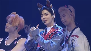 دانلود آهنگ  merry go around &cotton candy از آسترو در کنسرت های آخر سال 2018