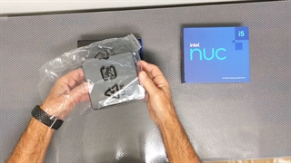 آنباکسینگ مینی پی سی اینتل NUC