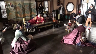 پشت صحنه قسمت 14 پارت 2 سریال سرآستین قرمز The Red Sleeve 2021 با بازی لی جونهو (2pm) و کانگ هون (درخواستی)