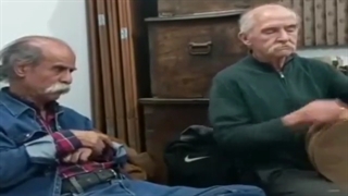 تکنوازی تنبک جمشید محبی در کنار محمود فرهمند سازنده قدیمی ساز