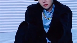 به نظر شما بایسم کی هست ..