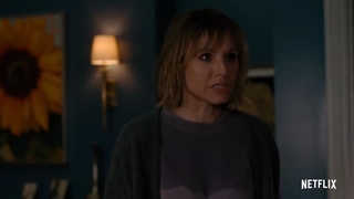 سریال زنی در خانه آن سوی خیابان با دختری پشت پنجره