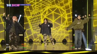 خیلی اوضاع خیطه:) ننه سمسازیش گل کرده >_<