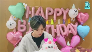 لایو تولد لینو ( STRAY KIDS) در تاریخ 2022.10.25 با زیرنویس فارسی آنلاین ♡♡  (درخواستی)