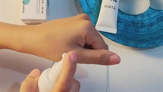 کرم مرطوب کننده ضد چروک رتینول تیام اصلاح فرم صورت