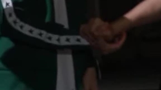 اسکوپس جان بخدا عشقتو نمیدزدن،جونگهان جایی نمیره