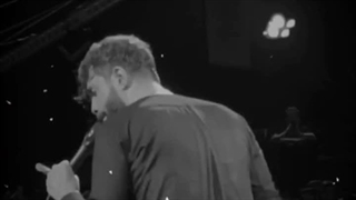 شبیه صاعقست.....