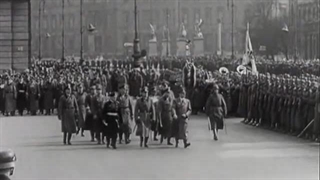 حضور هیتلر در مقبره شهدای آلمان