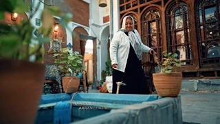 عادل منهاجی مادر