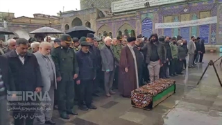 پیکر حاجیه خانم خدامراد ام الشهید حاج کاظم رستگار نجفی تشییع و نماز اقامه شد