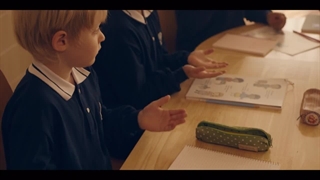 قسمت 12(آخر) سریال وقتی تلفن زنگ می‌خورد با زیرنویس چسبیده