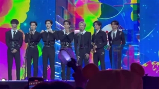 ENHYPEN won Fans' Choice Award at the 39th Golden Disc Awards!