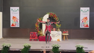 اجرای رقص آذربایجانی برای دختران مبتلا به سرطان