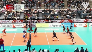 تیلور ساندر دریافت کننده قدرتی تیم ملی والیبال آمریکا