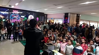 شعبده بازی فوق العاده در جشنواره کودکان