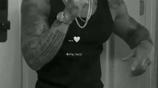 انقد با تنهایی حال می کنم