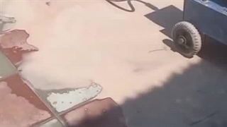 شستن سنگ کف خانه