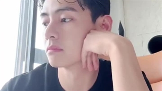 اولین لایو تهیونگ بعد از ترخیصش از سربازی با عنوان "yo" با زیرنویس فارسی چسبیده